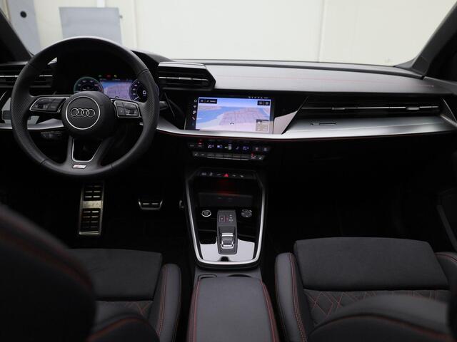 Audi A3 SPORTBACK 45 TFSIe 180kW/245PK S edition Competition · Panoramadak · Dinamica/Kunstleder · Drive select · Garantie t/m 17-04-2029 of 100000km.