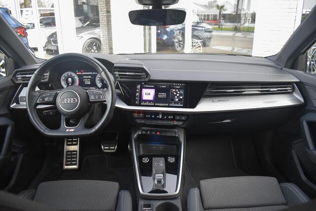 Audi A3 SPORTBACK 45 TFSI e 3x S-Line Competition Virtual Camera