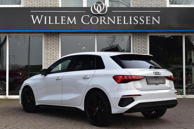 Audi A3 SPORTBACK 45 TFSI e 3x S-Line Competition Virtual Camera