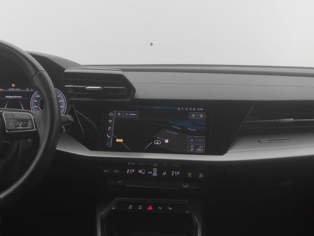 Audi A3 SPORTBACK 30 TFSI S Edition | TREKHAAK | CRUISE