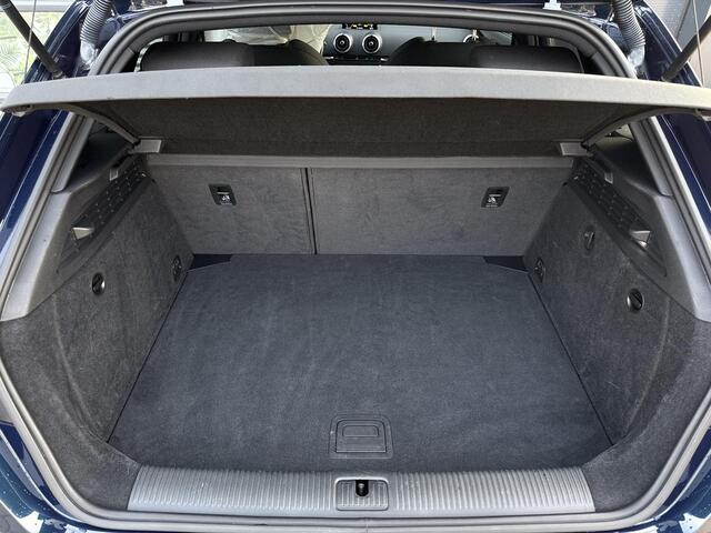 Audi A3 SPORTBACK 1.5 TFSI CoD Design Pro Line 150PK ?Automaat ?Full LED ?Afgevlakt stuur ?Sportstoelen ?Navigatie Full Map ?Climate ?Stoelverwarming ?Cruise ?Parkeersensoren