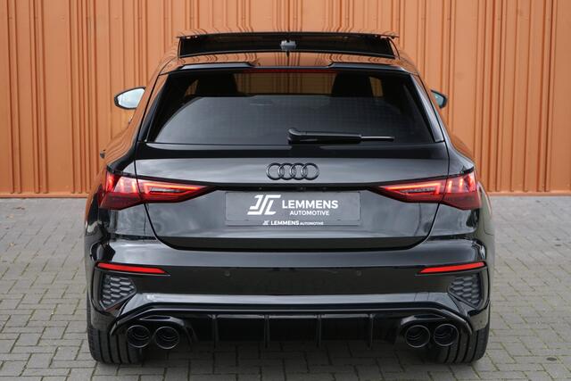 Audi A3 SPORTBACK 45 TFSI e S-line 245PK Panodak RS Stoelen Matrix B&O Massage VOL!