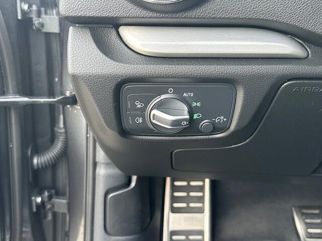 Audi A3 SPORTBACK 30 TFSI S-Tronic Automaat Sport S Line Edition