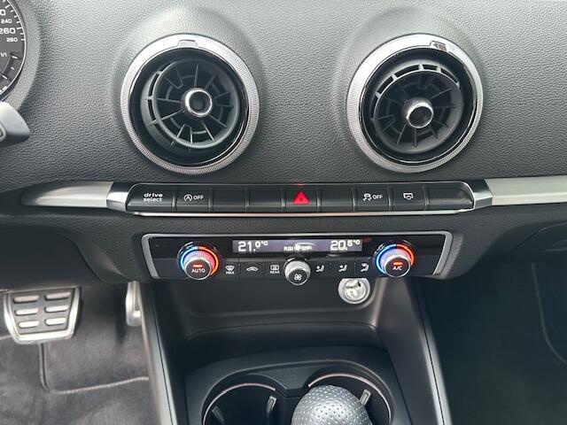 Audi A3 SPORTBACK 30 TFSI S-Tronic Automaat Sport S Line Edition