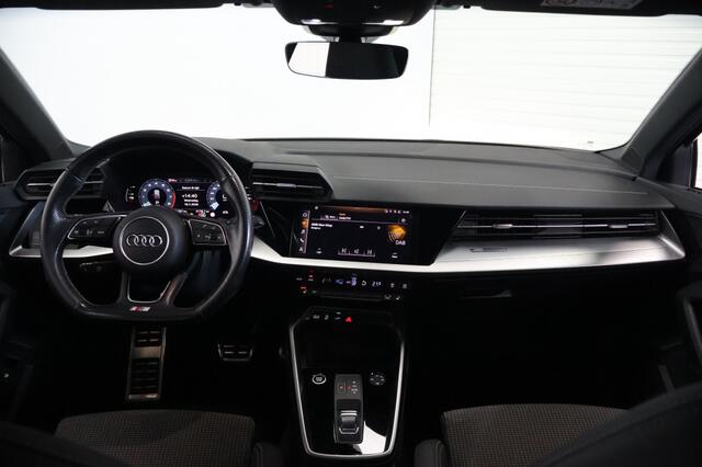 Audi A3 SPORTBACK 45 TFSI e S-Line Competition 245PK | Stoelverwarming | Carplay