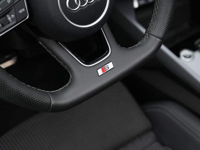 Audi A3 SPORTBACK 40 TFSI e 204 pk S edition / S-Line | Panoramadak | Achteruitrijcamera | Stoelverwarming | Adaptive Cruise