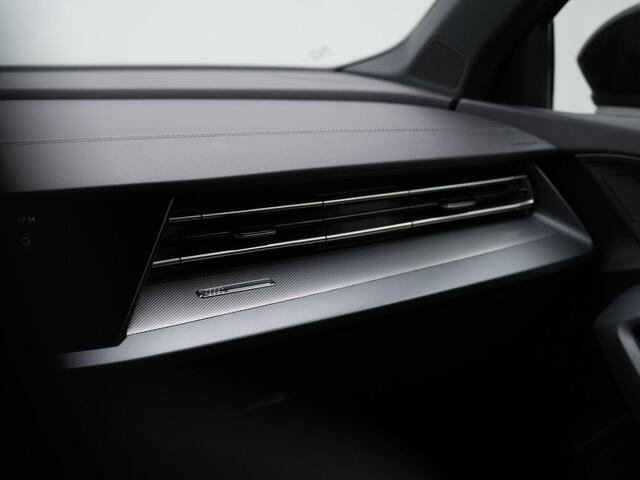 Audi A3 SPORTBACK 40 TFSI e 204 pk S edition / S-Line | Panoramadak | Achteruitrijcamera | Stoelverwarming | Adaptive Cruise