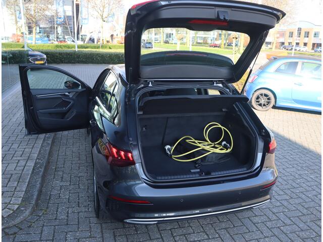 Audi A3 SPORTBACK 40 TFSI e Business edition Navi / Cruise / Carplay / LED Btw auto
