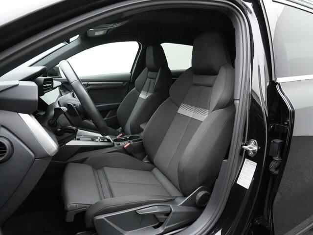 Audi A3 SPORTBACK 40 TFSI e 204 pk Advanced edition | Achteruitrijcamera | Stoelverwarming | Adaptive Cruise
