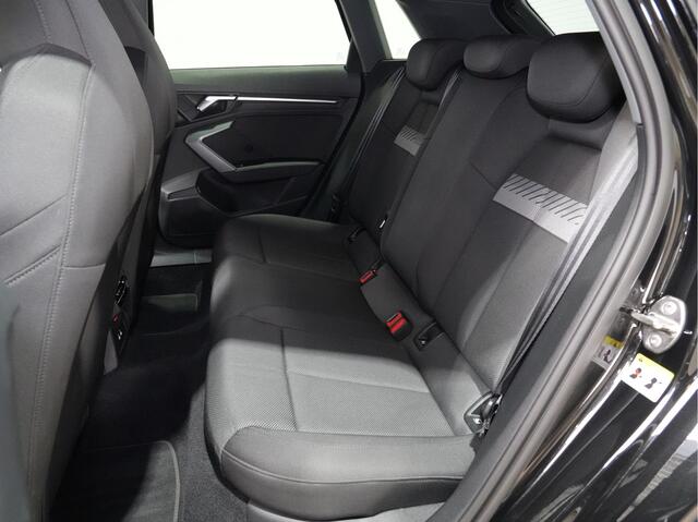 Audi A3 SPORTBACK 40 TFSI e 204 pk PHEV Advanced edition Navi | Pdc v+a | Camera | Carplay/android Let op zwartwielen ivm pricing 700ex 1