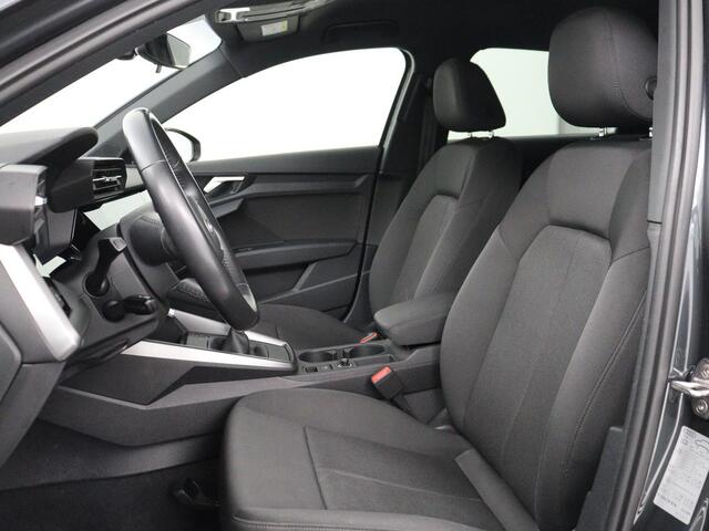 Audi A3 SPORTBACK 35 TFSI Pro Line | Carplay | Adaptive cruise | Virtual Cockpit | Navigatie | Full LED | 18'' | Climate control | Parkeerhulp | Bluetooth