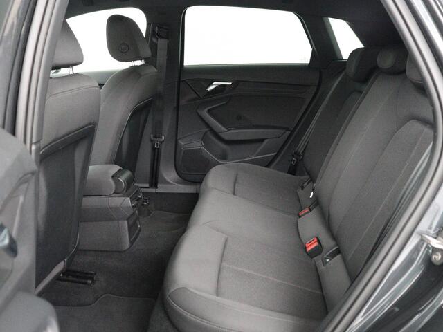 Audi A3 SPORTBACK 35 TFSI Pro Line | Carplay | Adaptive cruise | Virtual Cockpit | Navigatie | Full LED | 18'' | Climate control | Parkeerhulp | Bluetooth