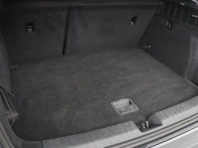 Audi A3 SPORTBACK 35 TFSI Pro Line | Carplay | Adaptive cruise | Virtual Cockpit | Navigatie | Full LED | 18'' | Climate control | Parkeerhulp | Bluetooth