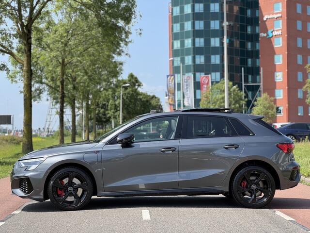 Audi A3 SPORTBACK 45 TFSI e S-Line Pano Matrix Sfeerverlichting