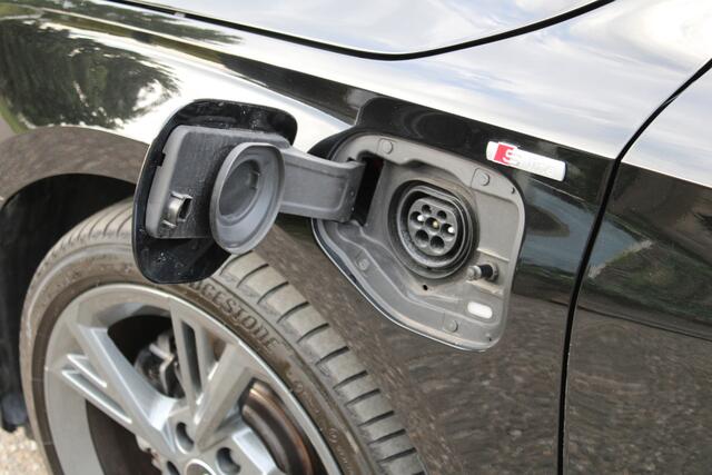 Audi A3 SPORTBACK 40 TFSI e PHEV S-LINE COMPETITION PANO LEER MATRIX SFEER 57000KM!!!