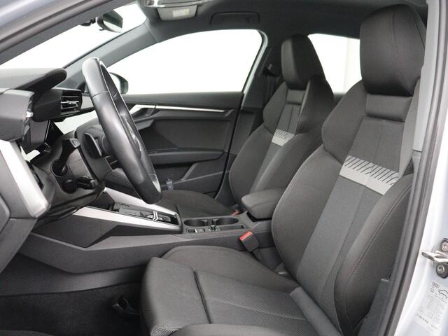 Audi A3 SPORTBACK 30 TFSI Advanced edition | Adaptive Cruise | Carplay | Virtual Cockpit | Park Assist | Full LED | Navigatie | Climate control