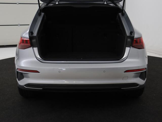 Audi A3 SPORTBACK 30 TFSI Advanced edition | Adaptive Cruise | Carplay | Virtual Cockpit | Park Assist | Full LED | Navigatie | Climate control