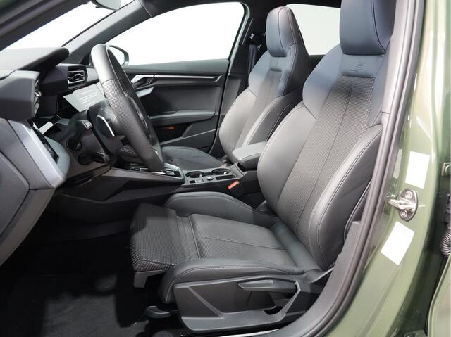 Audi A3 SPORTBACK 40 TFSI e S edition 204 pk PHEV Panoramadak | Zwart optiek | Carplay |