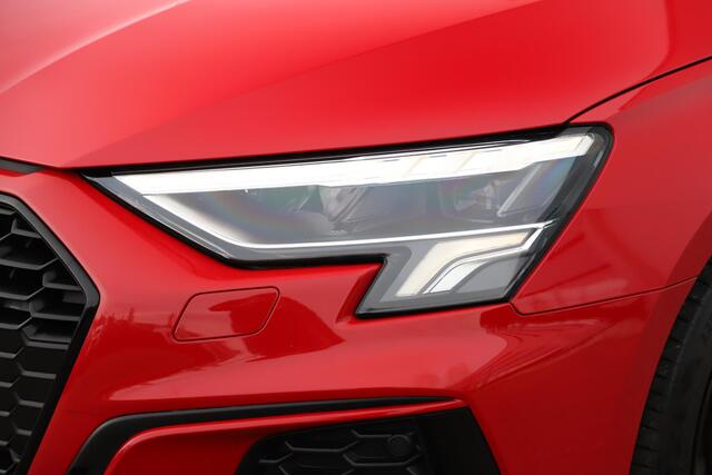 Audi A3 SPORTBACK 30 TFSI S edition Sport Black Edition Automaat LED Half Leder 18 inch LMV B&O Sound Stoelverwarming Clima Adaptive Cruise Navigatie Parkeersensor