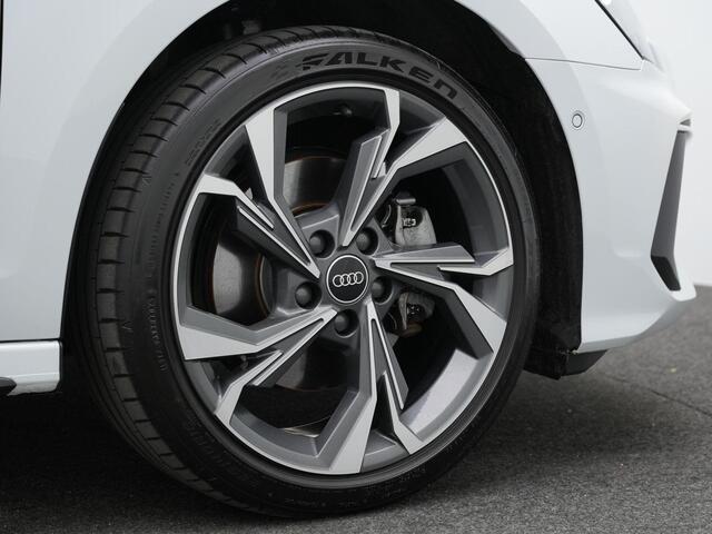 Audi A3 SPORTBACK 40 TFSI e 204 pk S-Line | Adaptive Cruise | Stoelverwarming | Navigatie | Parkeersensoren voor/achter | Carplay | Drive Select
