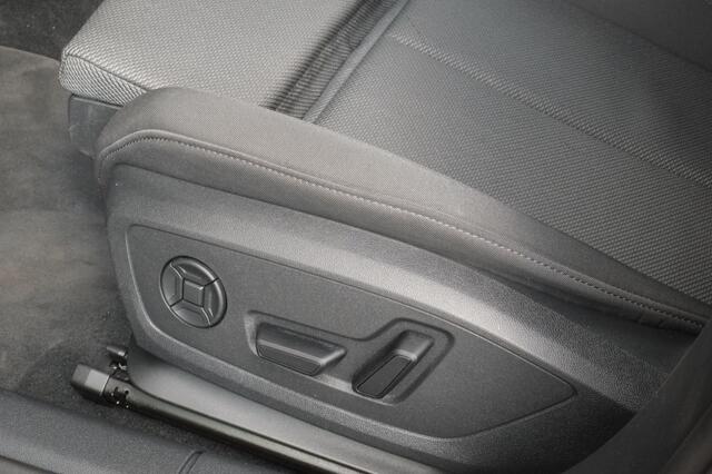 Audi A3 SPORTBACK 40 TFSI e | Sonos | Trekhaak | Head-up | Camera | Navigatie