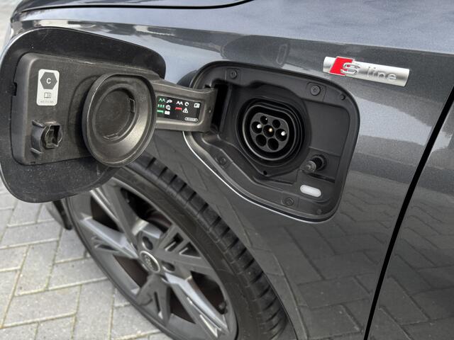 Audi A3 SPORTBACK 40 TFSI e S-Line Pano Keyless