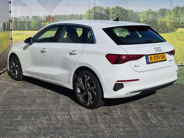 Audi A3 SPORTBACK 35 TFSI Business edition AUTOMAAT | MATRIX LAMPEN | ADAPTIEVE CRUISE | APPLE CARPLAY | NAVIGATIE | S-LINE | PARKEER SENSOREN | NL AUTO |