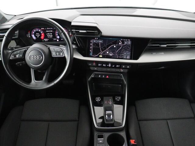 Audi A3 SPORTBACK 30 TFSI Advanced edition | Sportstoelen | Carplay | Virtual Cockpit | Full LED | Navigatie | Parkeerhulp | Climate control | Bluetooth | Cruise control | Sportstuur