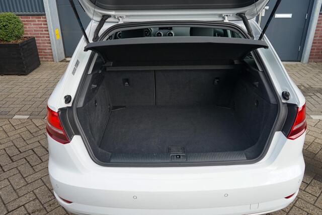 Audi A3 SPORTBACK 35 TFSI CoD Advance Sport