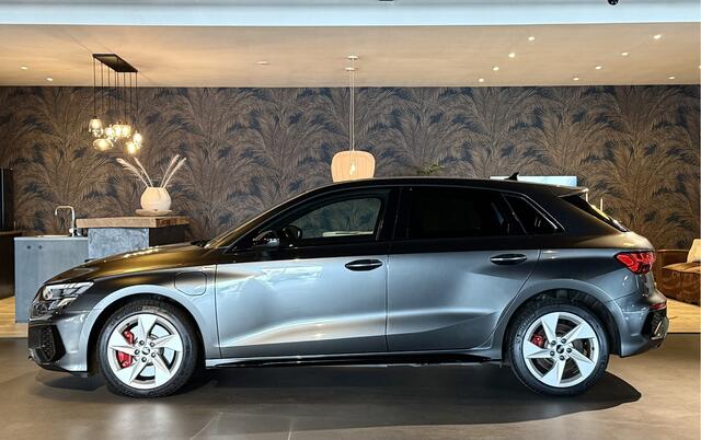 Audi A3 SPORTBACK 45 TFSIe Competition 3x S-Line I Automaat