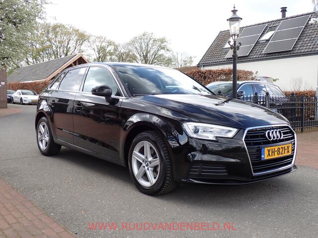 Audi A3 SPORTBACK 30 TFSI CARPLAY / CRUISE / NAVI