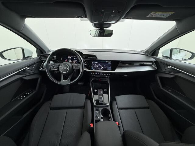 Audi A3 SPORTBACK 30TFSI m.Hybrid Automaat Apple Carplay Android Auto Adap.Cruise Navi Ecc Sportstoelen Pdc Cruise Control Advanced Edition Privacy Glas Lmv Led DAB Wifi Regensensor Rijstrooksensor Virtual Cockpit 1e Eigenaar Origineel Nederlandse Auto