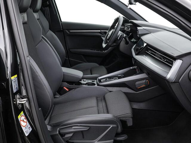 Audi A3 SPORTBACK 40 TFSIe 204pk S-tronic S edition · Camera · Apple/Android Car Play · Stoelverwarming · Navigatie · P-Sensoren · 17'' Inch · Garantie t/m 18-08-2029 of 100.000km