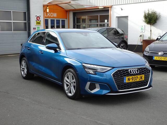 Audi A3 SPORTBACK 30 TFSI Advanced edition Navigatie, automatische airco, cruise controle, licht metalen velgen 17 inch, parkeersensoren, apple carplay, android auto, dab, enz.