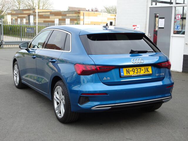 Audi A3 SPORTBACK 30 TFSI Advanced edition Navigatie, automatische airco, cruise controle, licht metalen velgen 17 inch, parkeersensoren, apple carplay, android auto, dab, enz.