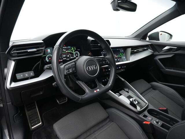 Audi A3 SPORTBACK 40 TFSI e 204 pk S-Line | Matrix LED | Navigatie | Parkeersensoren voor/achter | Carplay | Audi Drive Select