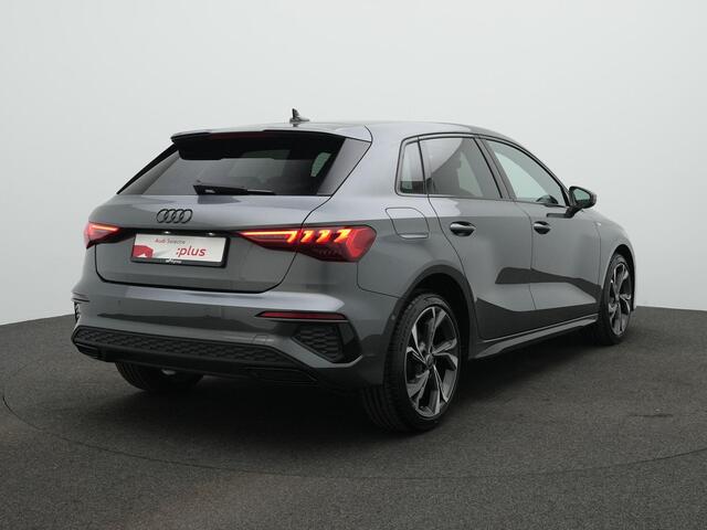 Audi A3 SPORTBACK 40 TFSI e 204 pk S-Line | Matrix LED | Navigatie | Parkeersensoren voor/achter | Carplay | Audi Drive Select
