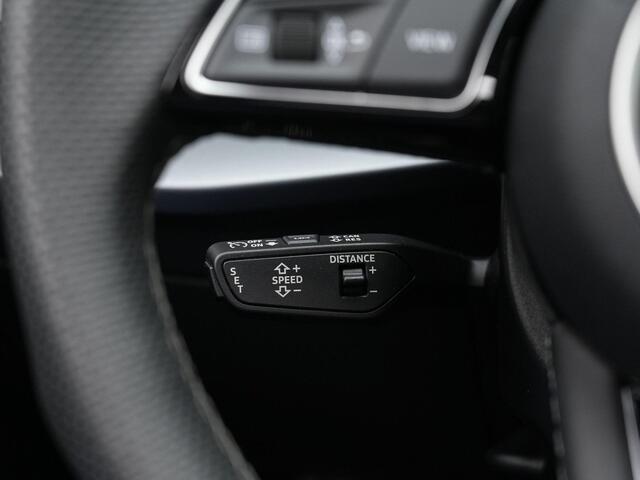 Audi A3 SPORTBACK 40 TFSI e 204 pk S edition / S-Line | Panoramadak | Achteruitrijcamera | Stoelverwarming | Adaptive Cruise | Navigatie