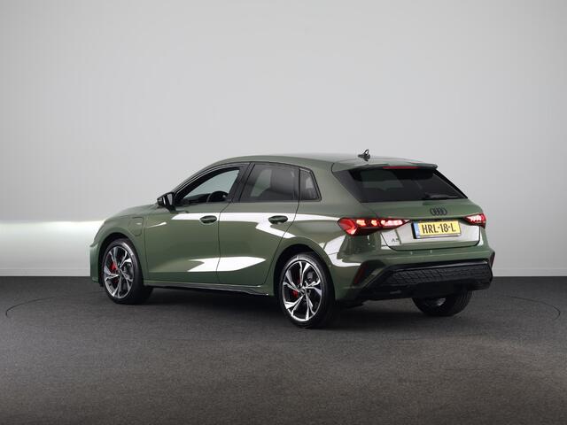 Audi A3 SPORTBACK 45 TFSI e S edition Competition 245pk | Navigatie | Sonos Audio | Keyless | 18 inch Lichtmetalen velgen |