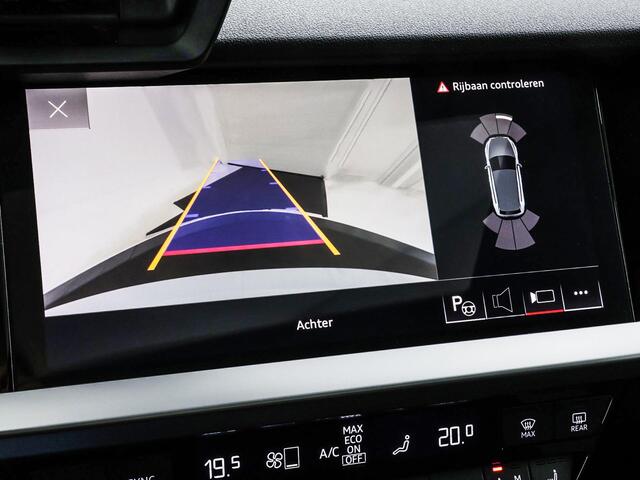 Audi A3 SPORTBACK 40 TFSIe 204pk S-tronic Edition · Panoramadak · Camera · S-line Exterieur · Navigatie · Dodehoek Detectie · Stoelverwarming · 17'' Inch ·