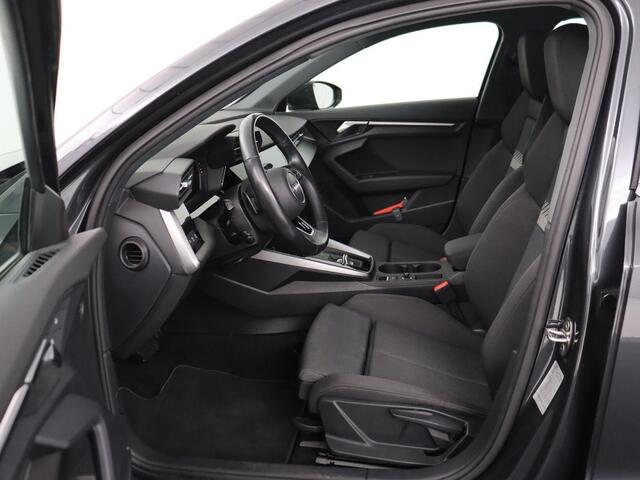 Audi A3 SPORTBACK 30 TFSI Advanced edition | Sportstoelen | Carplay | Audi Sound | Navigatie | Virtual Cockpit | Climate control | Full LED | Parkeerhulp | 17'' | DAB | Cruise control