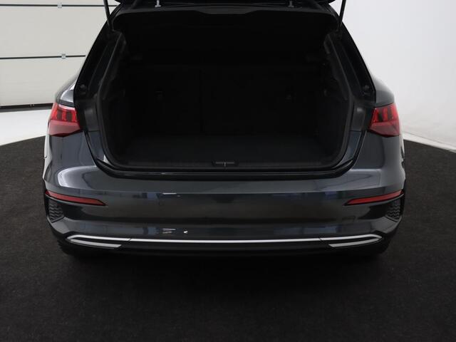 Audi A3 SPORTBACK 30 TFSI Advanced edition | Sportstoelen | Carplay | Audi Sound | Navigatie | Virtual Cockpit | Climate control | Full LED | Parkeerhulp | 17'' | DAB | Cruise control