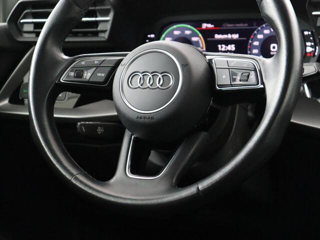 Audi A3 SPORTBACK 40 TFSIe Edition | SOH 94% | Panoramadak | Carplay | Virtual Cockpit | Climate control | Parkeerhulp | Cruise control | Bluetooth | Full LED | DAB | PHEV | Plug In