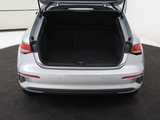Audi A3 SPORTBACK 40 TFSIe Edition | SOH 94% | Panoramadak | Carplay | Virtual Cockpit | Climate control | Parkeerhulp | Cruise control | Bluetooth | Full LED | DAB | PHEV | Plug In