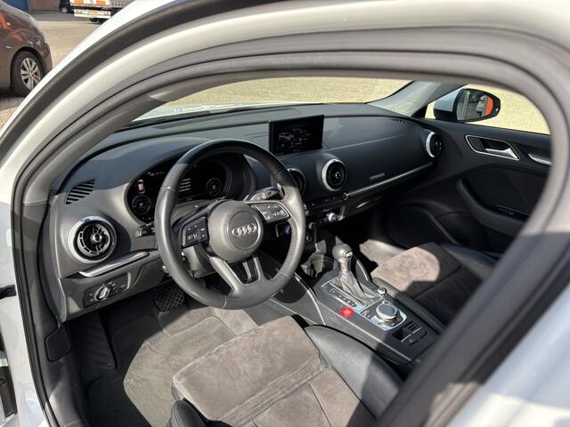 Audi A3 SPORTBACK 1.4 e-tron Plug in Hybrid / Sport Pro Line plus / Navi / Digital Cockpit / Stoel en Stuurverwarming / Parelmoer Wit