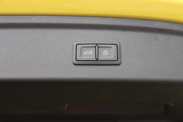 Audi A3 SPORTBACK 40 TFSI e S Edition 204pk S-Tronic | SOH 98% l Zwart Optiek Plus | Afneembare trekhaak