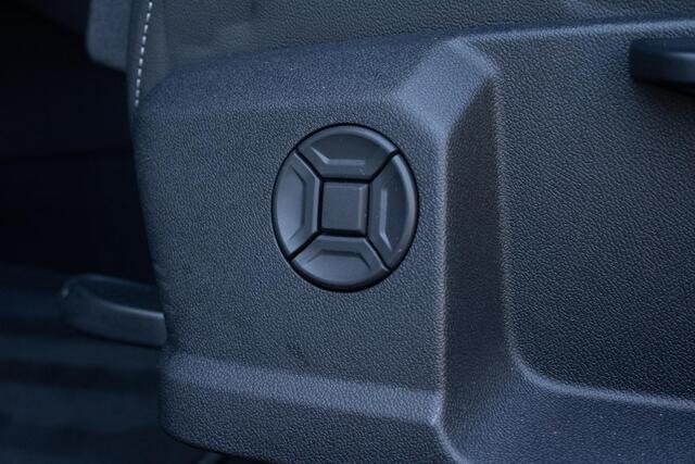 Audi A3 SPORTBACK 40 TFSIe Sline Pano Maxton Diffuser Matrix Camera Sfeerverlichting