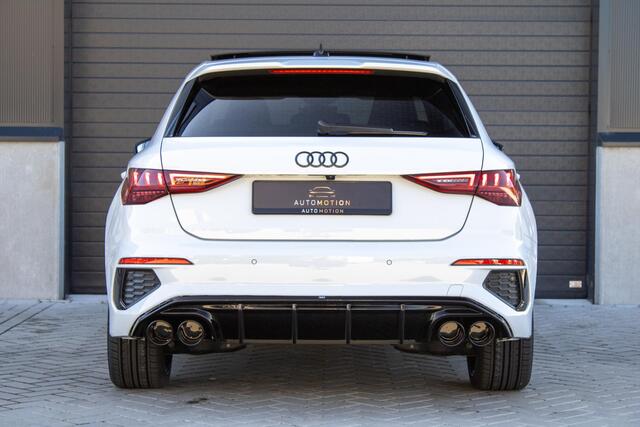 Audi A3 SPORTBACK 40 TFSIe Sline Pano Maxton Diffuser Matrix Camera Sfeerverlichting