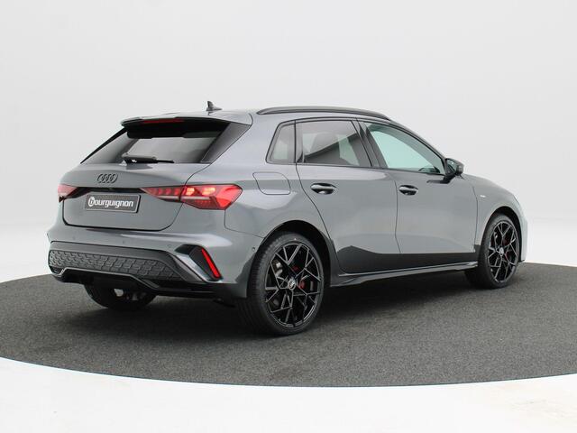 Audi A3 SPORTBACK 45 TFSi e 272 Pk S-Line Competition | Stoelverwarming | Trekhaak | Camera | Adaptive Cruise | Climatronic | CarPlay | Sonos Audio | 19 Inch | 6.106 Km !!