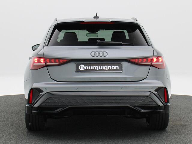 Audi A3 SPORTBACK 45 TFSi e 272 Pk S-Line Competition | Stoelverwarming | Trekhaak | Camera | Adaptive Cruise | Climatronic | CarPlay | Sonos Audio | 19 Inch | 6.106 Km !!